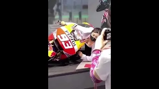 網路轉傳 機車展 正妹試騎 MOTOGP HONDA RC213