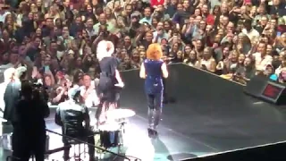 Kelly Clarkson & Reba McEntire - Because of You/Fancy/Freedom [Nashville, TN]