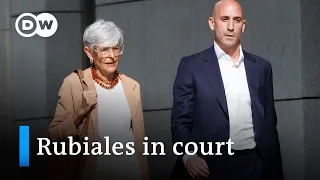 Why is the Spanish women's football team still on strike even though Rubiales resigned? | DW News