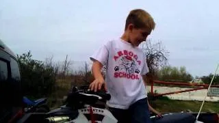 kid gets new quad and freaks out