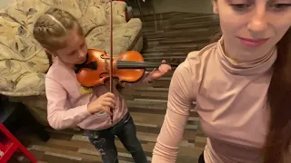 Загребина Аделия (7 лет) 1 класс. Скрипка. Перепёлочка