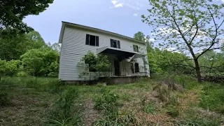 Abandoned farm house near Stringtown, West Virginia