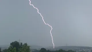 Gewitter mit mehreren Blitzeinschlägen, 8.06.2023