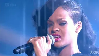 Rihanna-diamonds- live on the X-factor (UK november,25 th 2012)( HD)