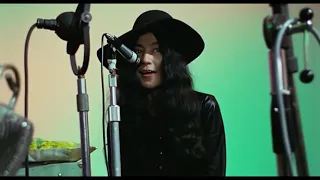 Yoko screaming in Get Back