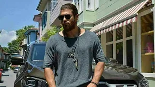 Let see Can Yaman some hot pic