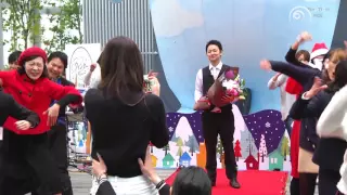 Flashmob Surprise Proposal フラッシュモブ プロポーズ 日本一高い場所で感動のプロポーズ！あべのハルカス展望台 Olly Murs " Wrapped Up "