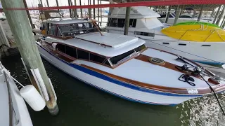 1957 Chris-Craft Vintage 32 Express Cruiser