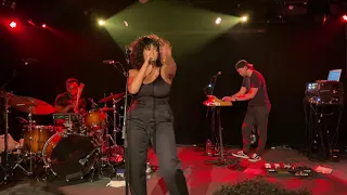 Mahalia “Simmer” live at Union Stage 10-15-19