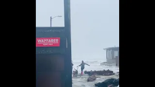 Sneaker wave during king tide in Oregon