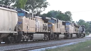 [0b] Very Nice UP & CSX Lash-up, Railfanning Hull + Bogart GA, 05/24/2015  ©mbmars01