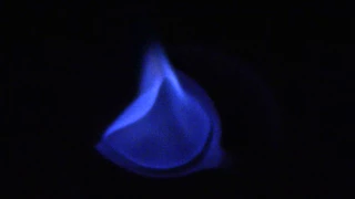 Как горит настоящий самогон
