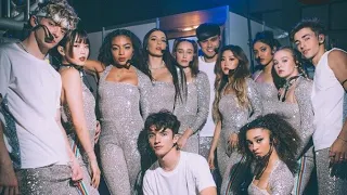 TODOS OS GRUPOS POP'S o K-POPER'S reagindo a NOW UNITED wave your flag tour parte 2 y final