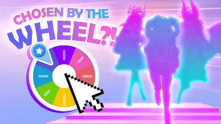 Making Outfits With RANDOM ITEMS Chosen By A WHEEL In Royale High!