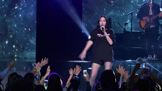 Noah Cyrus - ‘Make Me (Cry)' (Live from WE Day Seattle)