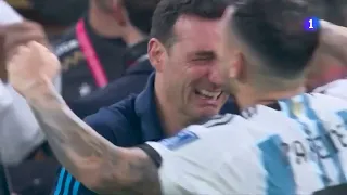 Argentina Coach Lionel Scaloni crying his hearts out after winning the World Cup