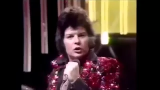 TOTP2 - Gary Glitter - Do You Want To Touch Me? (1973) - HQ