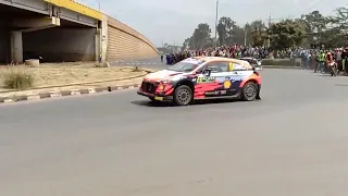 Thierry Neuville Drifting on the Streets of Nairobi | WRC Safari Rally 2021