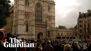 Bells toll for the Queen at Westminster Abbey and St Paul's Cathedral