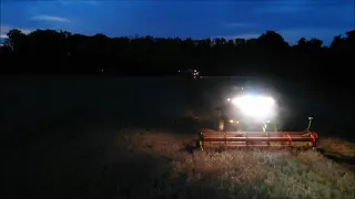 Nighttime Harvest: The Lexion 660 at night
