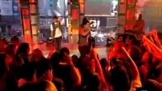 Akon and Colby O'Donis perform "What You Got" - LIVE SHOWS