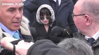 Isabelle Adjani - Défilé Dior Automne Hiver 22/23 à Paris - 01.03.2022