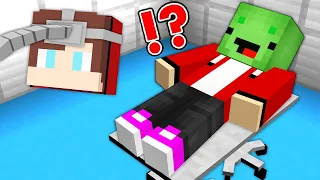 BODY SWAP: I Became a MIKEY In Minecraft JJ BRAIN SWAP Challenge Cash and Nico Prank Maizen