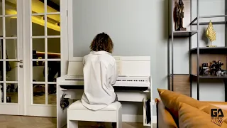 Обзор стойки для фортепиано с крышкой (белая)