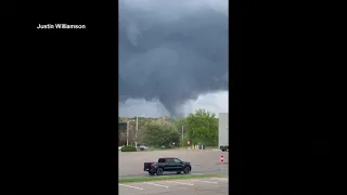 RAW: Tornado touches down in Lincoln, Nebraska