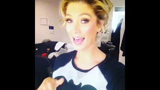 Warm Ups 🎼🎤  #warmups #batmantshirt #deltagoodrem (September 2014)