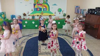 Танец девочек "Доченька моя"