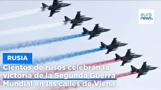 Cientos de rusos celebran la victoria de la Segunda Guerra Mundial en las calles de Viena