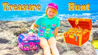 ASSISTANT Hawaii Beach Surprise Treasure Hunt with Finding Dory Video