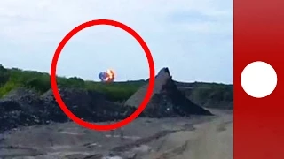 Amateur videos show moment Malaysia Airlines MH17 plane crashes, explodes  in Ukraine