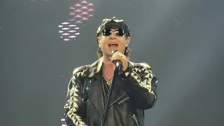Scorpions - Gas in the Tank - LIVE!!! @the  KIA Forum in Los Angeles - musicUcansee.com