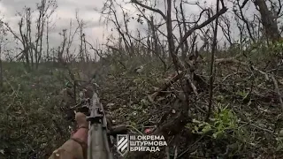 (NSFW) Ukrainians Capture Surrendering Russians Mid-Firefight 18+