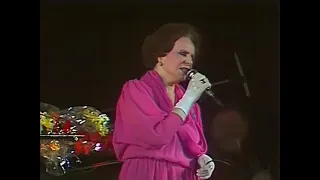 Гелена Великанова "Опять мы говорим" 1991 год