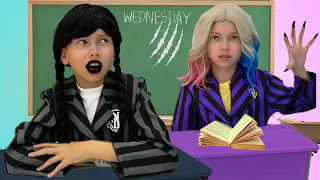Wednesday Addams and Alice shows a good example of behavior Friendship at school