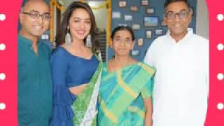 Actress Tejaswi Madivada & family photos, friends Income, Net worth, Cars, Houses, Lifestyle