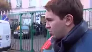 Лозовой прикувався наручниками до Адміністрації Президента