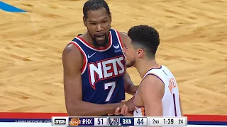 Kevin Durant gave Devin Booker that "you don’t want this smoke" fist bump to the chest 😃