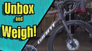 2021 Giant TCR Advanced Pro 1 Disc Unboxing and weight!