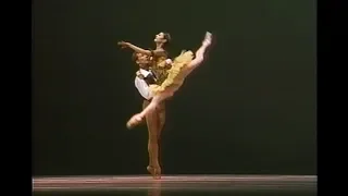 Yuan Yuan Tan & Roman Rykine - Esmeralda PDD 2002