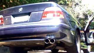 BMW 525i (e39) straight pipes exhaust