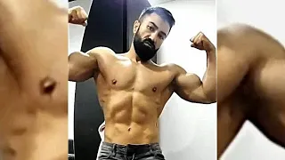 Some Flex Action From Alexander Alpha