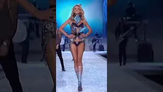 Anne Vyalitsyna walks for Victoria's Secret fashion show