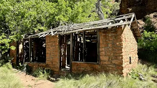 Exploring the ABANDONED Mayhew Lodge Ruins (Sedona, AZ)