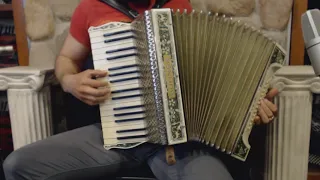 6502 - Celtic Green Hohner Verdi I Piano Accordion MM 34 48 $799