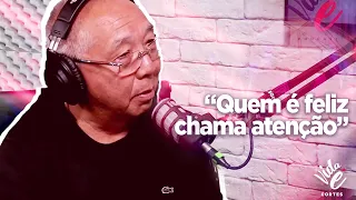 Tadashi Kadomoto comenta sobre "ser feliz e chamar atenção" | Cortes Vida é Podcast