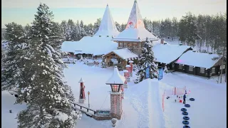 Invierno en Rovaniemi ciudad de Papá Noel en Laponia Finlandia - Santa Claus Village